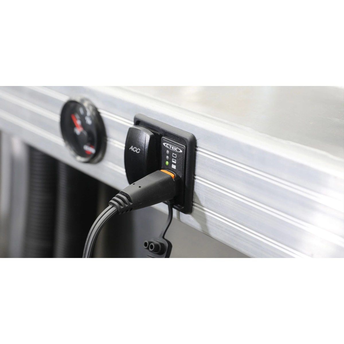 CTEK LED Einbau-Lade-Anschluss m. Ringkabelschuh 1.5m